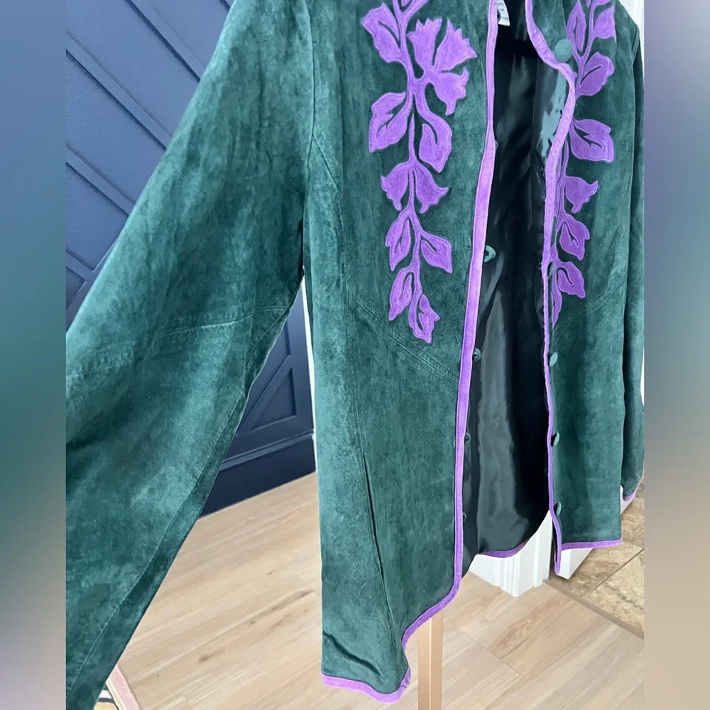 LINEA Suede Jacket – Size Small – Excellent Condition